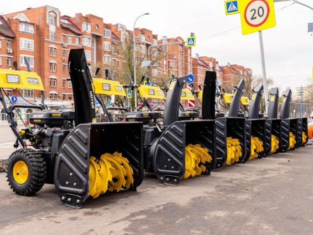 Следить за чистотой парков зимой в Лобне будут более 20 коммунальщиков