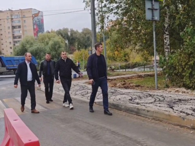 На улицах Первомайская и Дружбы обновят тротуары