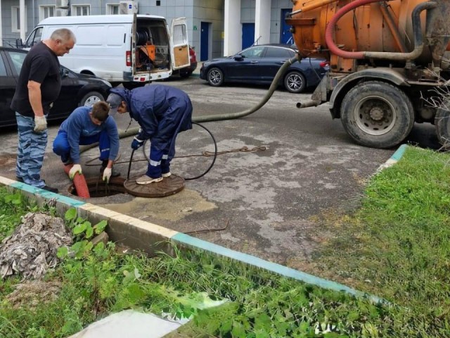 Ремонтный десант Дмитровского водоканала зачистил километры труб