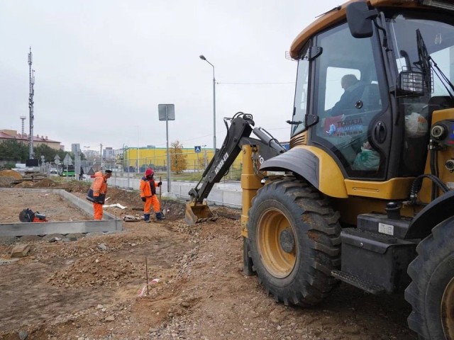 На стройке дороги к образовательному комплексу в Котельниках начали укладку полотна