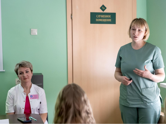 Молодым родителям помогут освоить навыки ухода за детьми