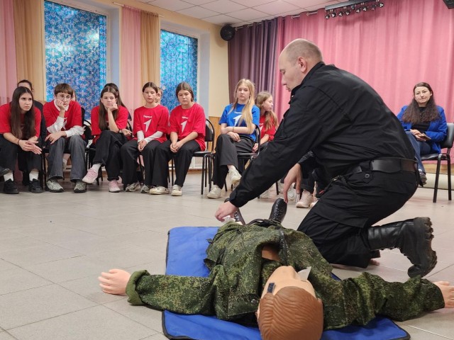 Каширские школьники узнали о правилах поведения в критической ситуации
