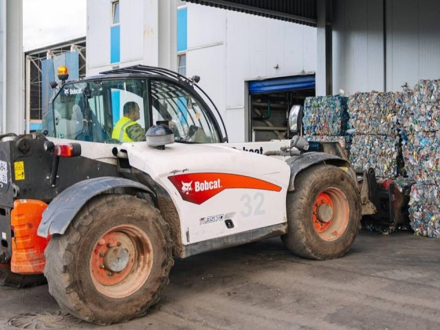 Больше вторсырья — чище регион: как новые технологии помогают переработке пластика и стекла