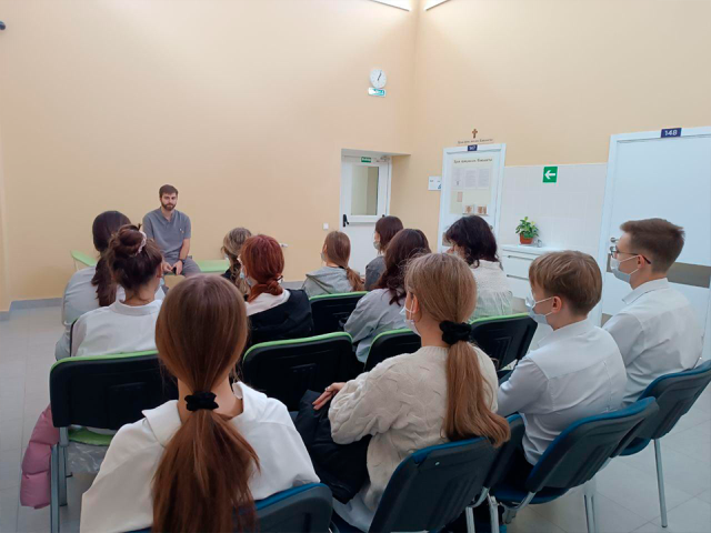 Новый опыт для школьников: щелковские врачи поделились подробностями своей работы