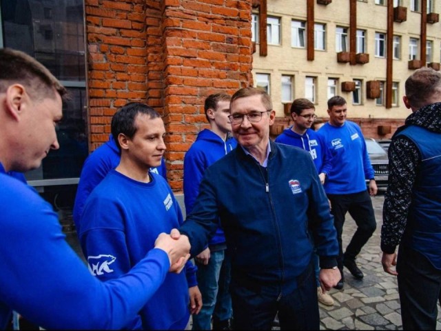 Братья Сафоновы из Лобни отправились с юбилейной миссией помогать жителям Луганска