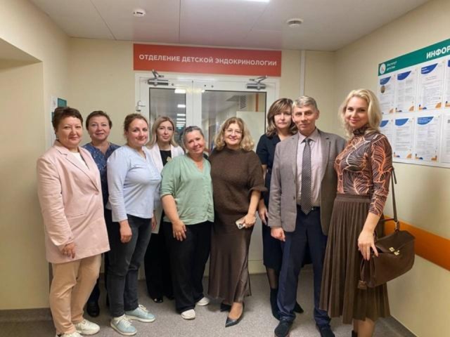 Медики из Белоруссии узнали о новых методах лечения в НИКИ детства в Мытищах