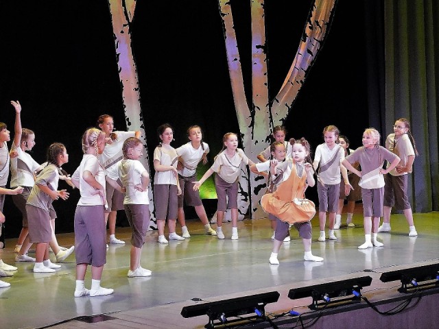 В Реутове устроили театральный праздник для детей бойцов СВО