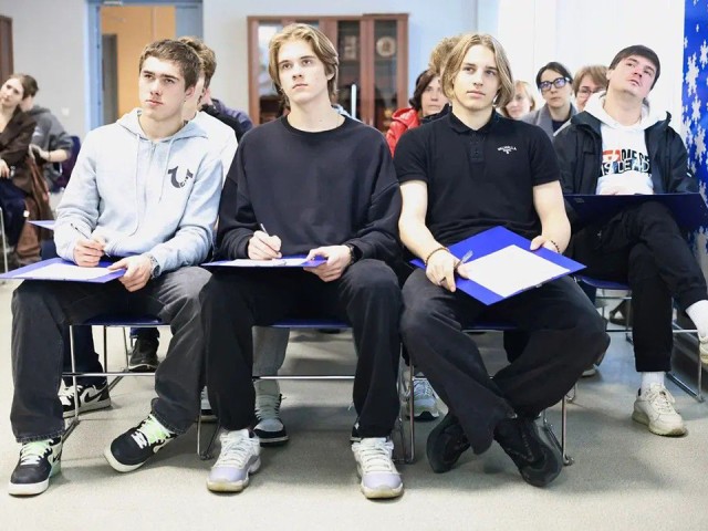 Наследники Шалимова: хоккеисты Мытищ приняли участие во всероссийской спортивной акции