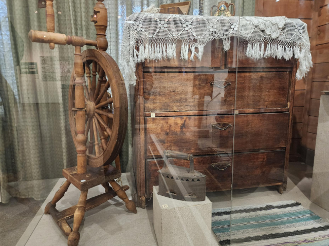 Самопрялка и амбарный замок с ключом пополнили экспозицию Дома горожан Морозовых в Подольске