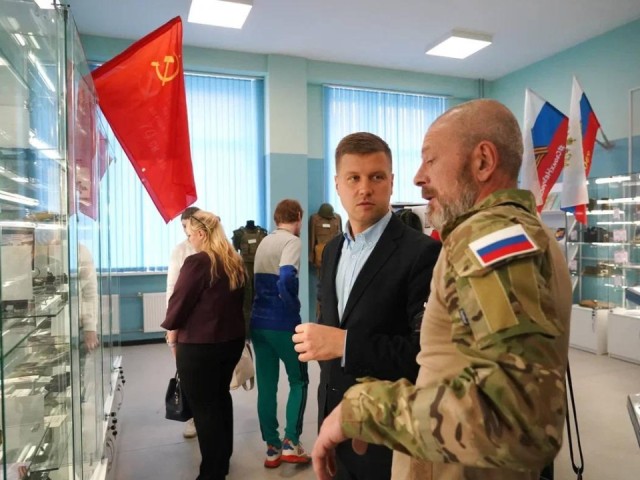 Музей локальных войн в школе № 1 пополнился экспонатами из зоны СВО