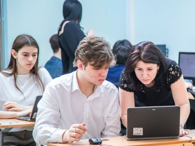 Что делать, если школе нет мест? Реальная история решения проблемы в Ленинском округе