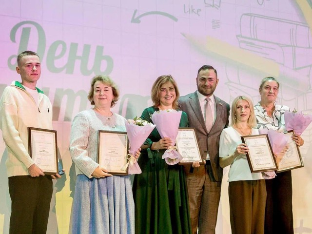 В новом образовательном центре «Лидер» отметили День учителя большим концертом