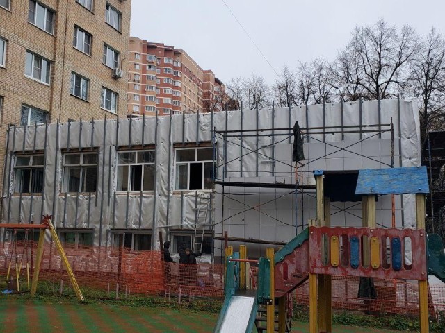 Полное преображение: в Подольске начали реконструкция кровли и фасада в Центре творчества