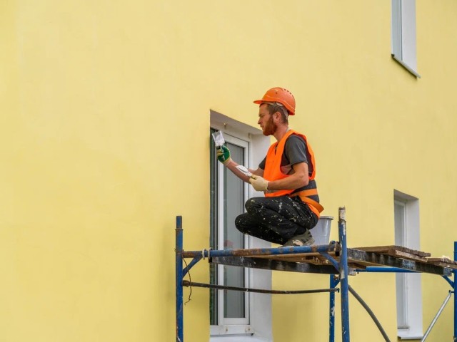 Фасад дома на Гагарина в Чехове отремонтируют к концу декабря