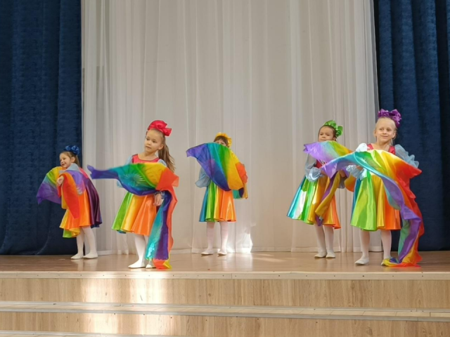 Лобненская школа №8 отметила свое 40-летие большим концертом