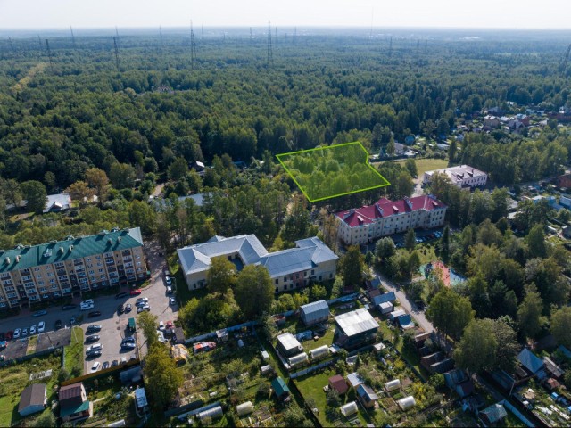 Завидный лот: земельный участок и здание в Пушкинском округе ждут своего инвестора