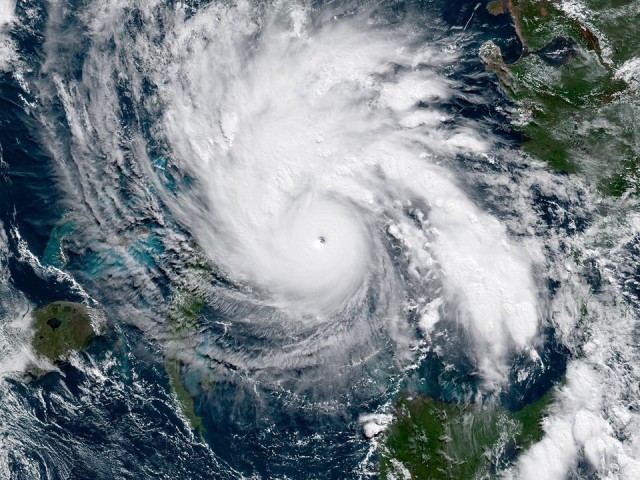 Ураган «Мелисса» доберется до Подмосковья? Ученый МФТИ дал однозначный ответ