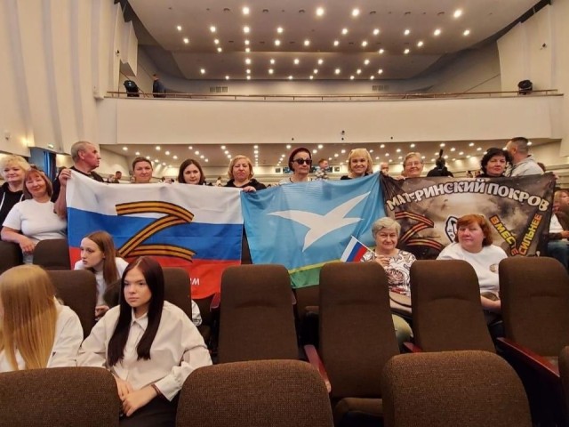 Команда «Чеховской кашеварочки» болела за своего руководителя на полуфинале конкурса