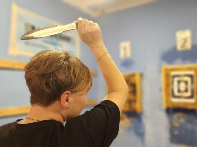 В Домодедове воспитывают чемпионов по метанию ножа: история тренера, которую вдохновил сын