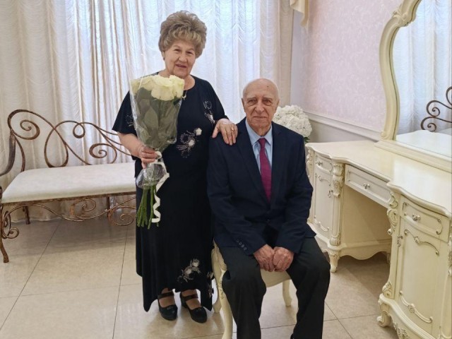 В Солнечногорске чествуют пару, прожившую в браке 60 лет