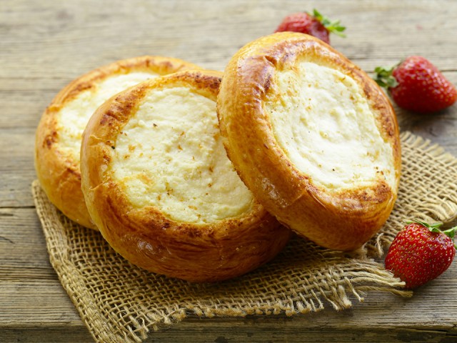 Кто и когда придумал ватрушку с творогом: самый правильный рецепт раскрыт