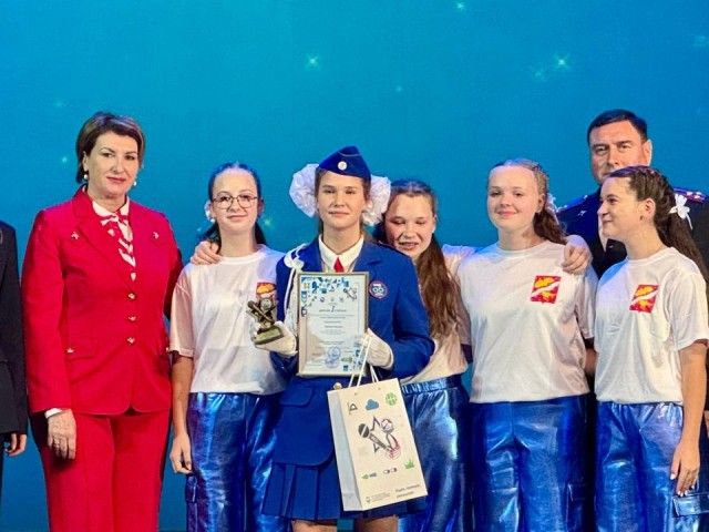 Девочка в синей пилотке стала голосом дорожной полиции: история победы из Орехова-Зуева