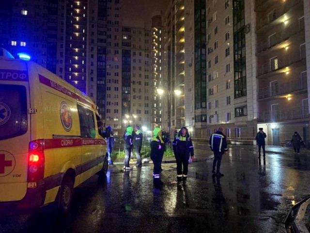 Очевидец: спасатели приехали к дому в Красногорске через 10 минут после вызова