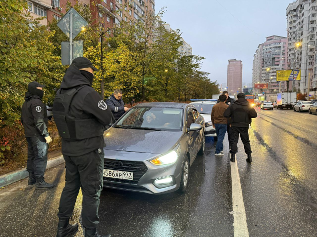 Режимный рейд в Котельниках: за нарушения 42 иностранца оштрафованы и выдворены из России