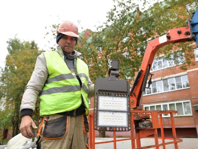 На дмитровских улицах ликвидируют «темные пятна»