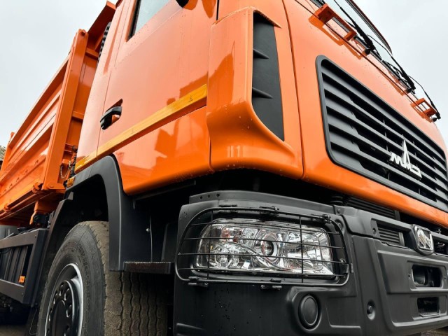 Коммунальные службы Можайского округа проверили готовность техники к зиме