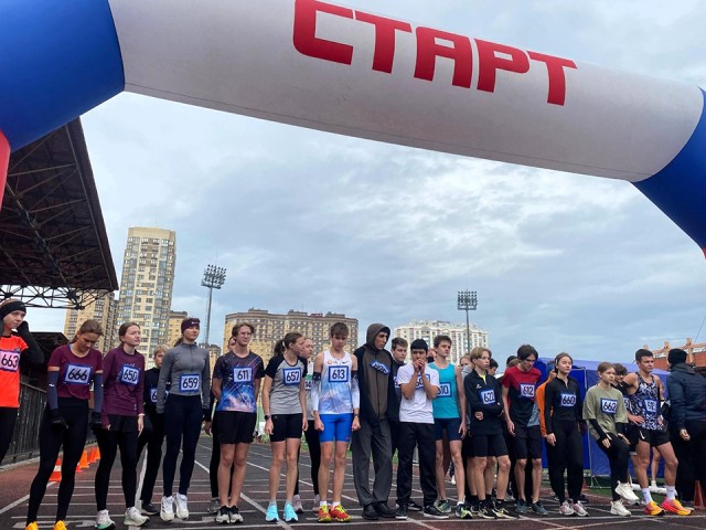 Успех на всех дистанциях: воспитанники «Авангарда» завоевали награды в трех соревнованиях