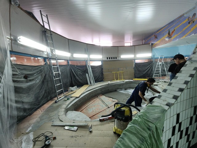 В Черноголовке строители завершают ремонт бассейна в детском саду «Сказка»