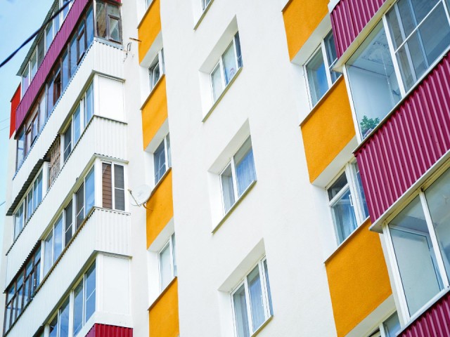 Фасады двух домов в Шатуре приведут к единому стилю после ремонта