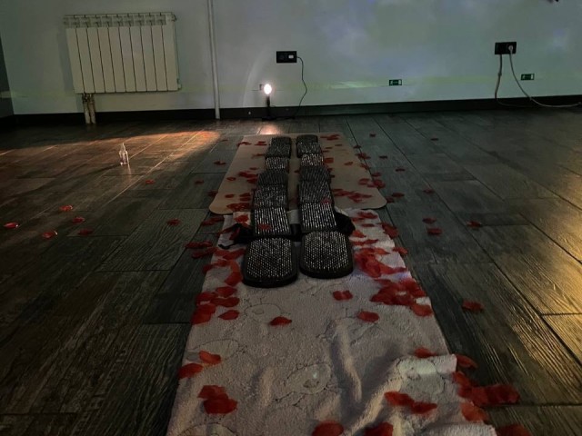 Черноголовцам предлагают пройтись по гвоздям, чтобы сбросить напряжение