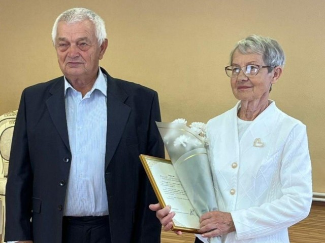 Супруги в Подмосковье могут получить выплаты за долгие годы брака