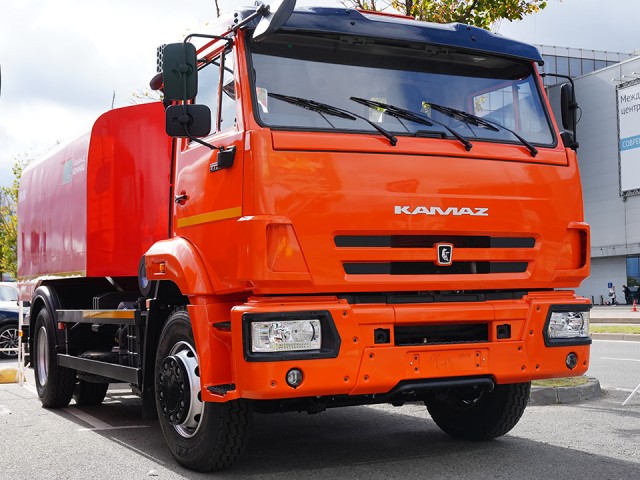 Солнечногорск получил новую технику для обслуживания коммунальных сетей