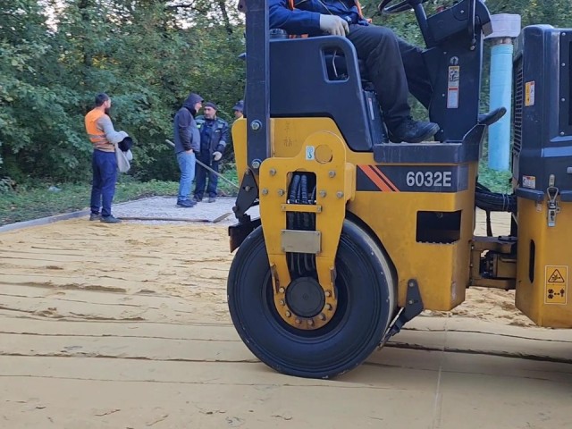 Карусели под снос: как преобразится детская площадка на ул. Академика Жукова в Дзержинском