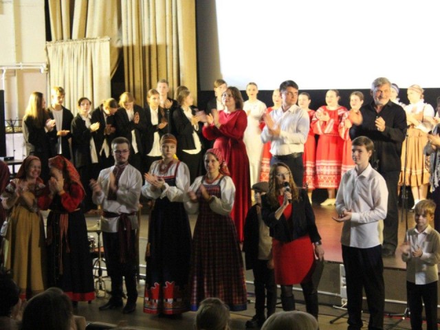 Театрализованным концертом «Все это Есенин» в Черноголовке отметили день рождения поэта