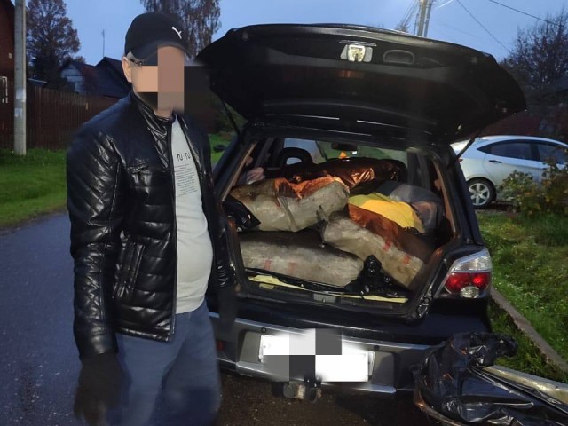 В Шаховской полевые повара начали делать свечи для бойцов