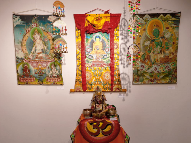 Дух Востока: в галерее открылась выставка уникальной частной коллекции