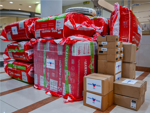 По просьбе с передовой: из Ленинского округа направили на СВО автомобили и стройматериалы