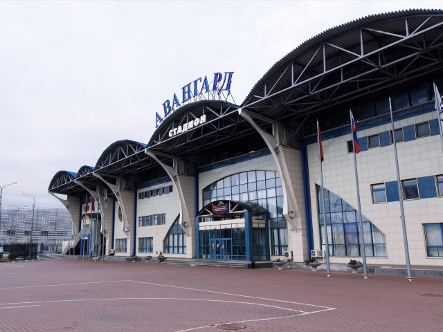 В парке «Авангард» обновили поле, дорожки и освещение