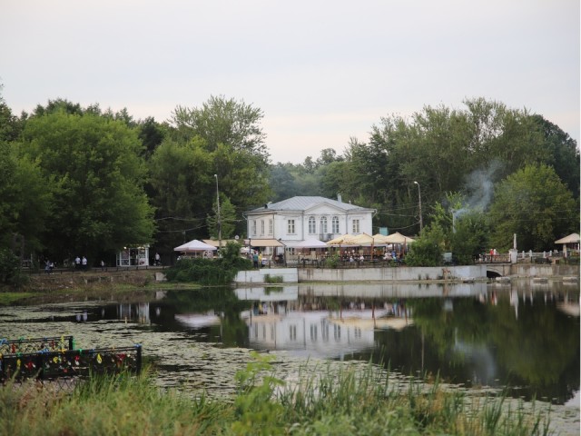 Праздник тыквы и яблока отметят в Кузьминском лесопарке