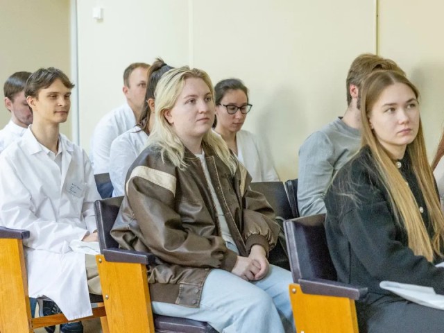 Новых врачей приняли на работу в поликлинику