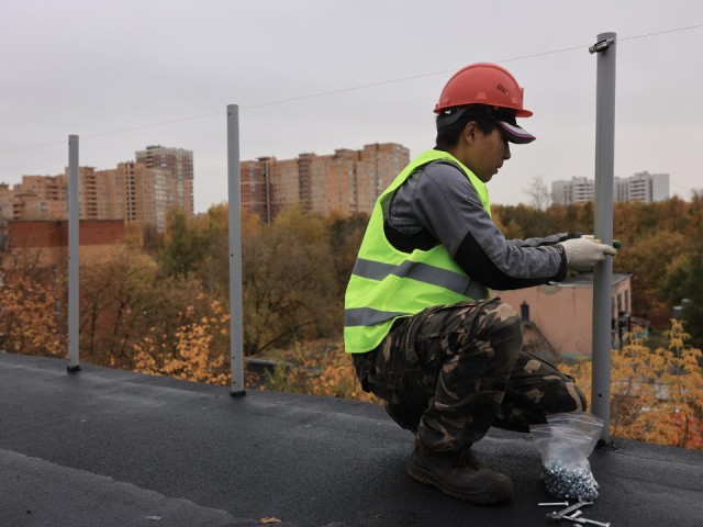 В Королеве обновят крыши в 21 многоэтажном доме до конца года