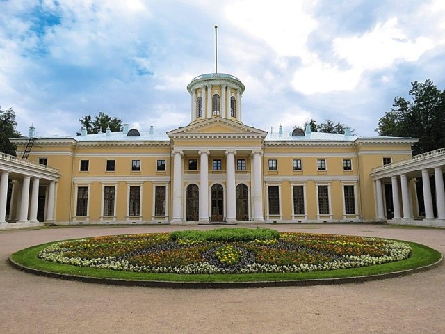 От Шуберта до «Неуловимых мстителей»: как провести вечер в усадьбе «Архангельское»