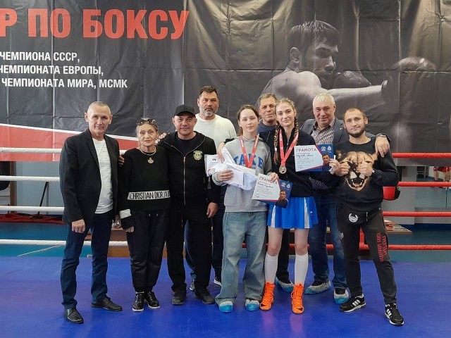 Воспитанница школы «Храбрый мальчик» завоевала серебряную медаль на турнире по боксу