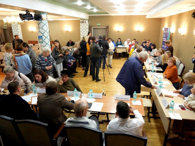 Власти помогут жителям Сергиева Посада в вопросах оформления земли