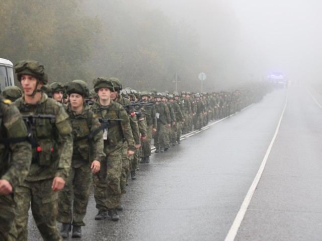 Патриотическая акция «Марш кремлевских курсантов» прошла в Волоколамске