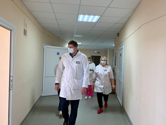 В медучреждения Подмосковья с 2021 года привлекли 57,5 тыс. медиков